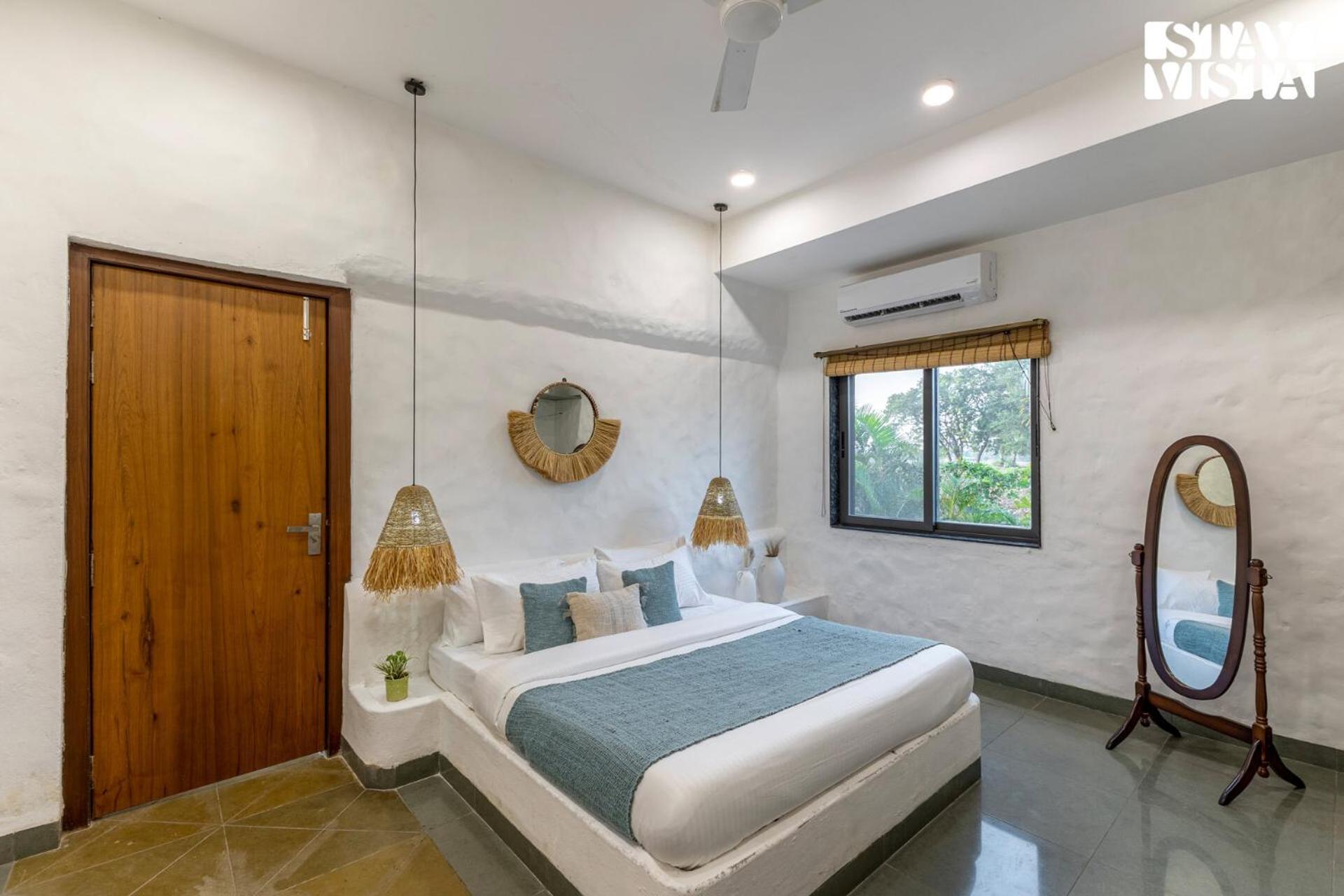 Stayvista At Lotus By The Lake With Pool, Bbq & Lawn Indore Buitenkant foto